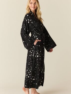 Kaia Cloud Jersey Kimono Robe in Black Stars